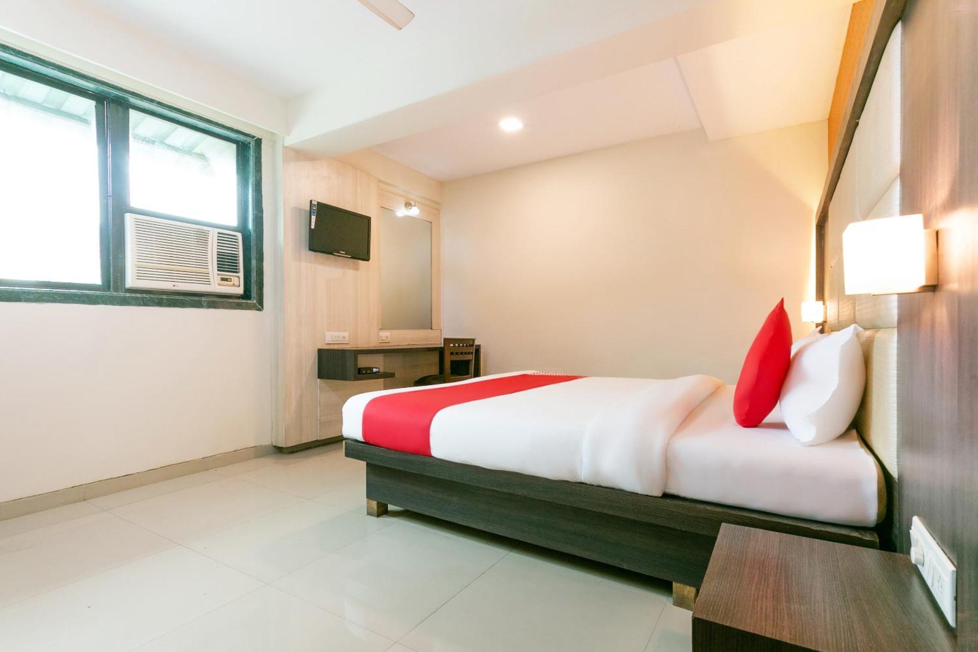 Collection O Hotel Pearl Residency Mumbai Exterior photo